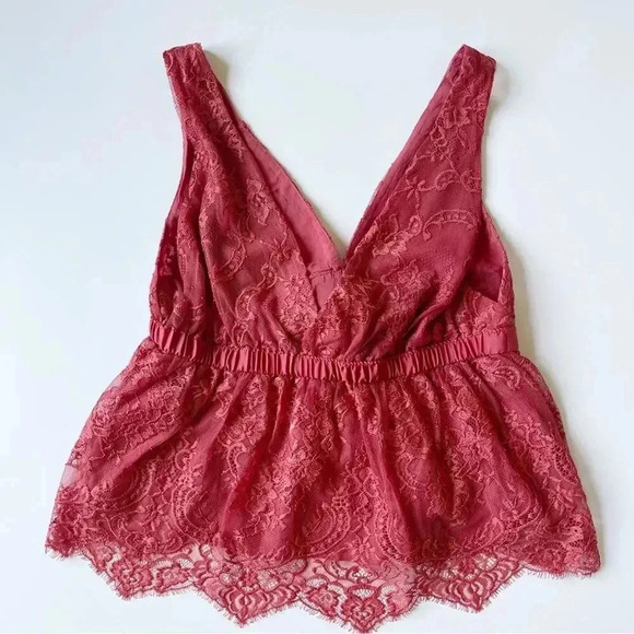 Free People Burnt Red Chante Lace Tank Top Frenchie Kiss Deep V NWT small - Picture 12 of 12